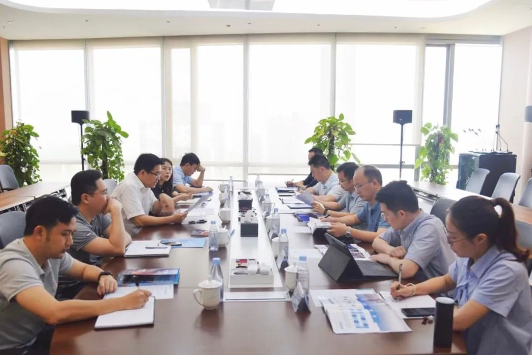 广西计算中心董事长黄永刚一行到访数字广西集团