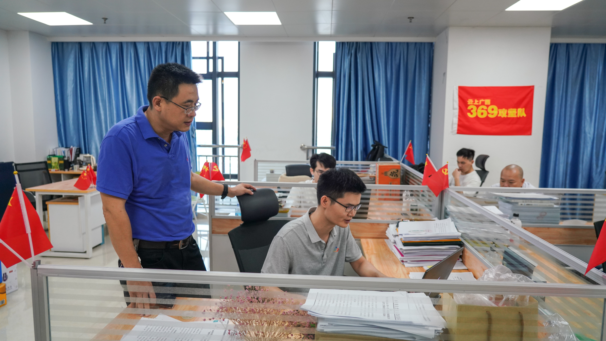 以坚守和奋进向祖国献礼|国庆，数字广西集团项目建设跑出加速度